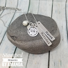 Load image into Gallery viewer, Mom Vertical bar Necklace