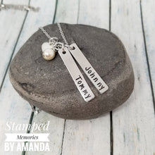 Load image into Gallery viewer, Verticle Bar Necklace
